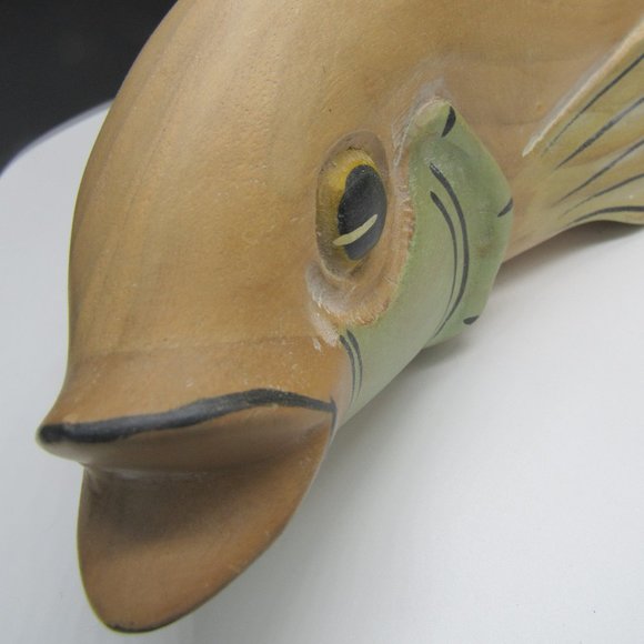 WOODEN FISH, HAND CARVED.  APPROX. 14 X 5 INCHES. - Picture 7 of 10